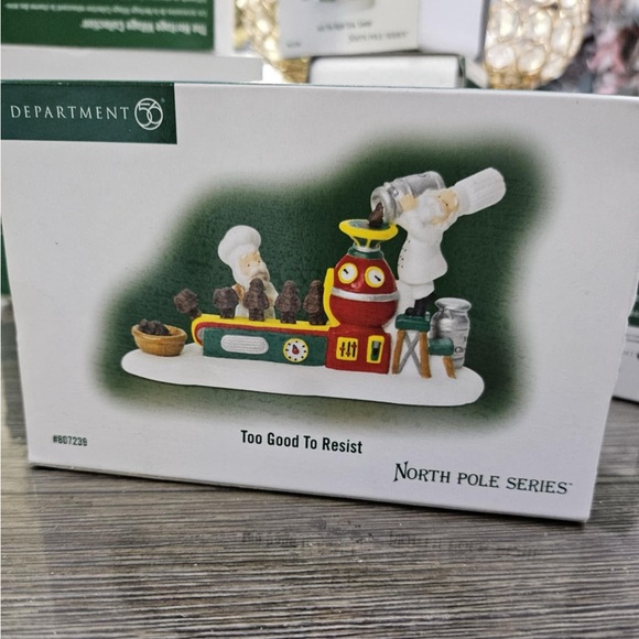 SOLD - Department 56 Too Good To Resist - Picture 6 of 8